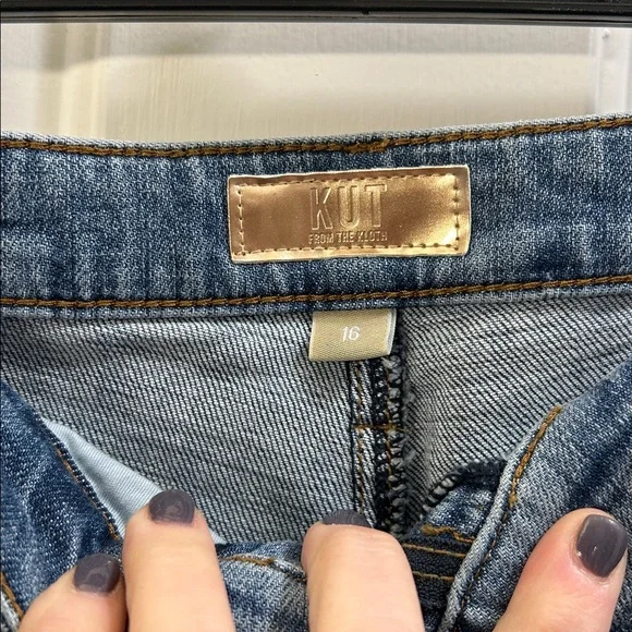 Kut from the Kloth Classic Blue Jeans - Picture 4 of 5